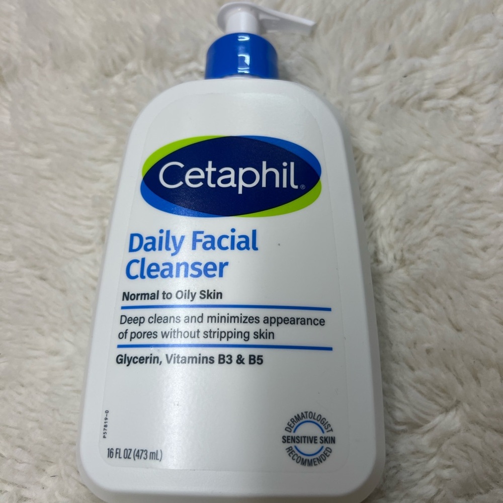 Cetaphil Daily Facial Cleanser, 16 fl oz (473 ml) Normal to Oily Skin